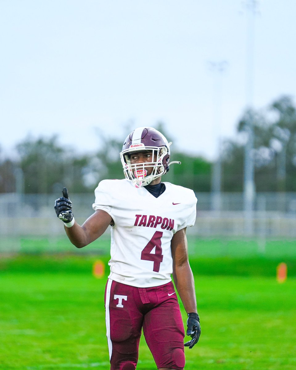 tshs_football_'s tweet photo. Player of the game

Aden Walker 

#TheSprings | #TarponTough https://t.co/uvMlEE8npz