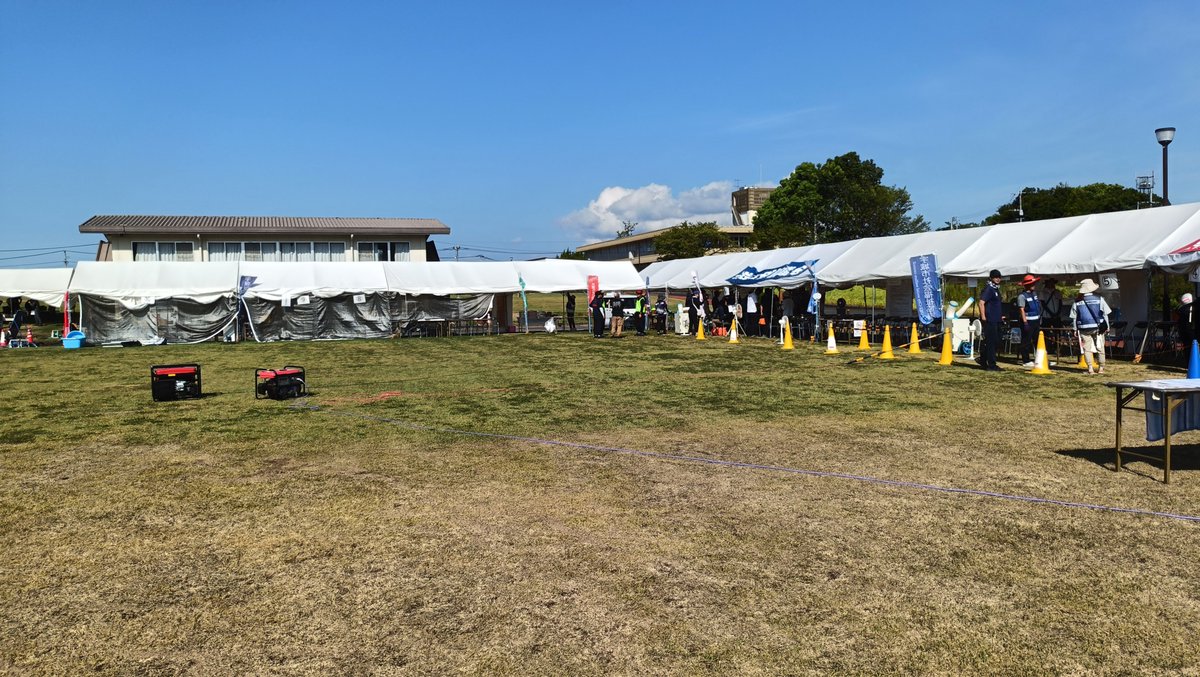UPeace_SAGA's tweet photo. 令和8年熊本地震支援活動
本日は宇城市災害ボランティアセンターにて災害ゴミの搬出作業を行いました。
#令和8年熊本地震
#UPeace
#災害ボランティア https://t.co/LnBrqFj5JV