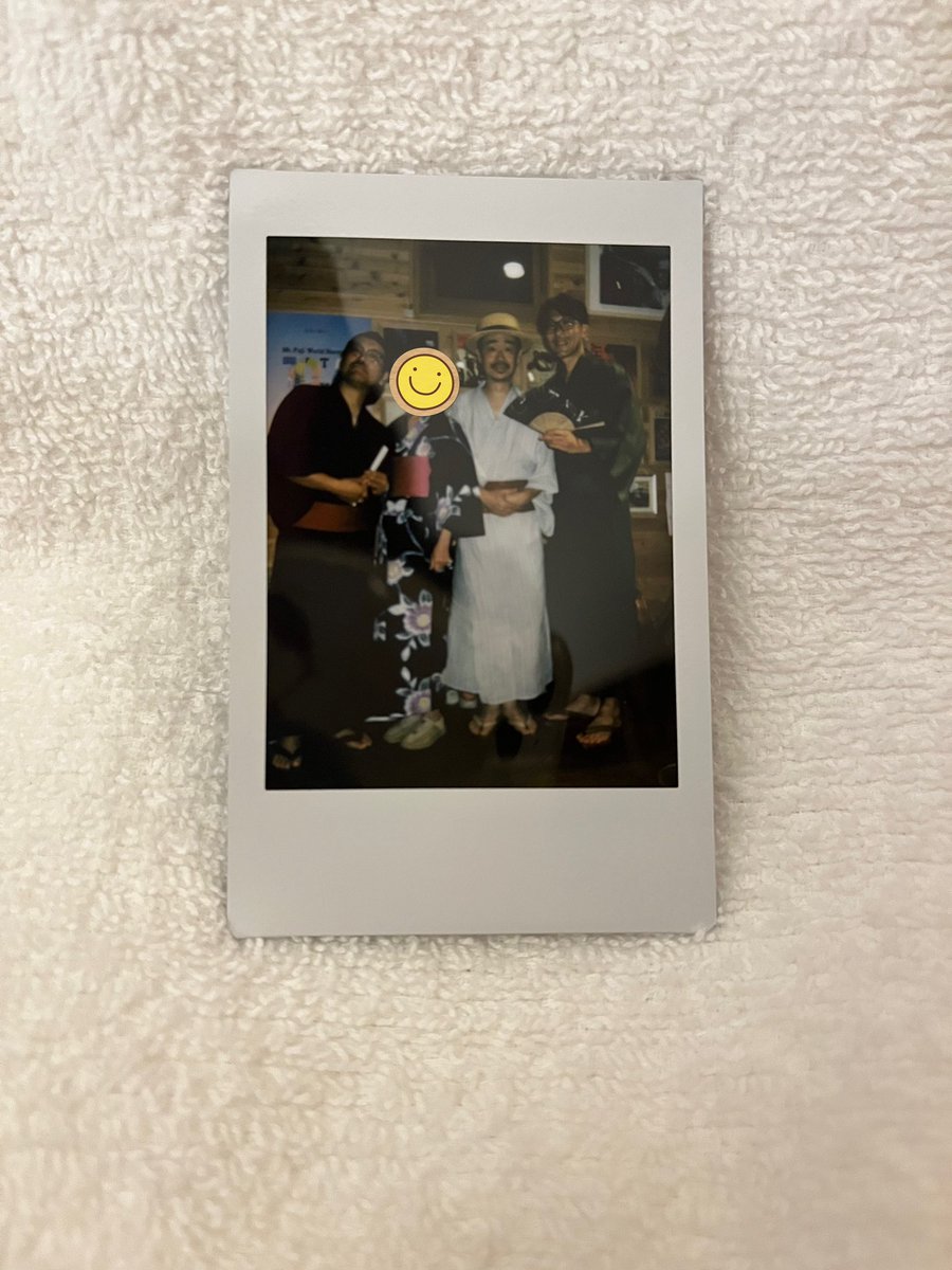 Sj63X's tweet photo. 富士吉田JAZZ HOUSE ON LAVA
ドンタカ浴衣ライブ
3人の浴衣がとてもお似合いで素敵でした🥰
レオさんハピバ🎉🎂
アンコで、最新曲のこしつぶ🫘も聴けた。
チェキを撮ってもらったよ📷

そして明日のために甲府へ移動。
小作で🍻
鳥モツ煮や南瓜ほうとうを食べました😋 https://t.co/ZiUYbwrPhj