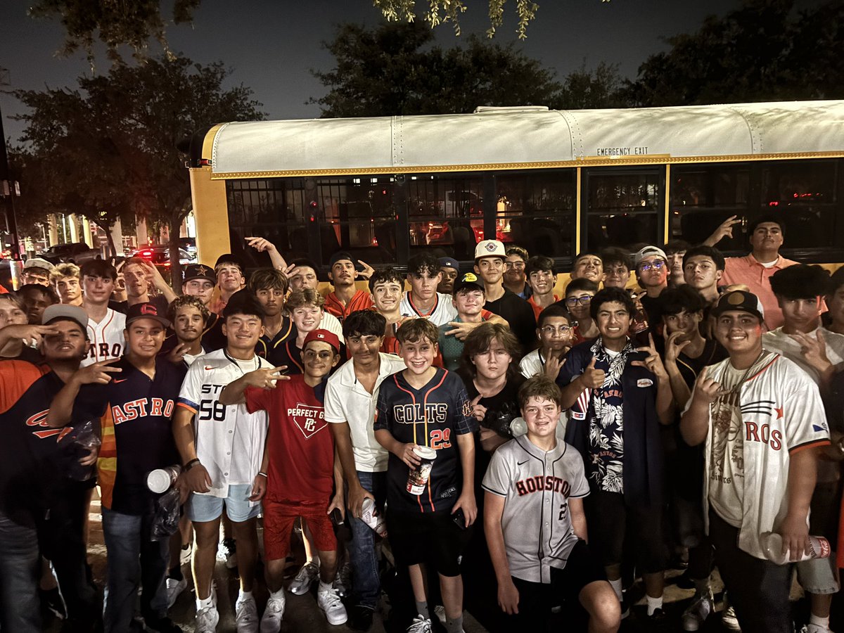 LanghamBaseball's tweet photo. A Friday night field trip like no other! 

HOUSTON ASTROS FIELD TRIP NIGHT!!

55 Lobos went out to @DaikinPark for a special night with an @astros win &amp; fireworks! 

Thank you @AstrosCares for providing an unforgettable night for our @langhamcreekhs players.

#GoLobos 

#GoAstros https://t.co/fVw28OLNe2
