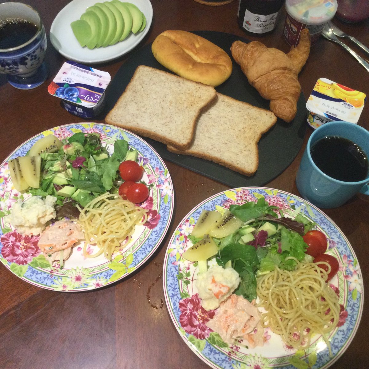 ritaguchi's tweet photo. 次女が帰省したので、一期一膳も気合いが入ります。 https://t.co/iYVA033GP2