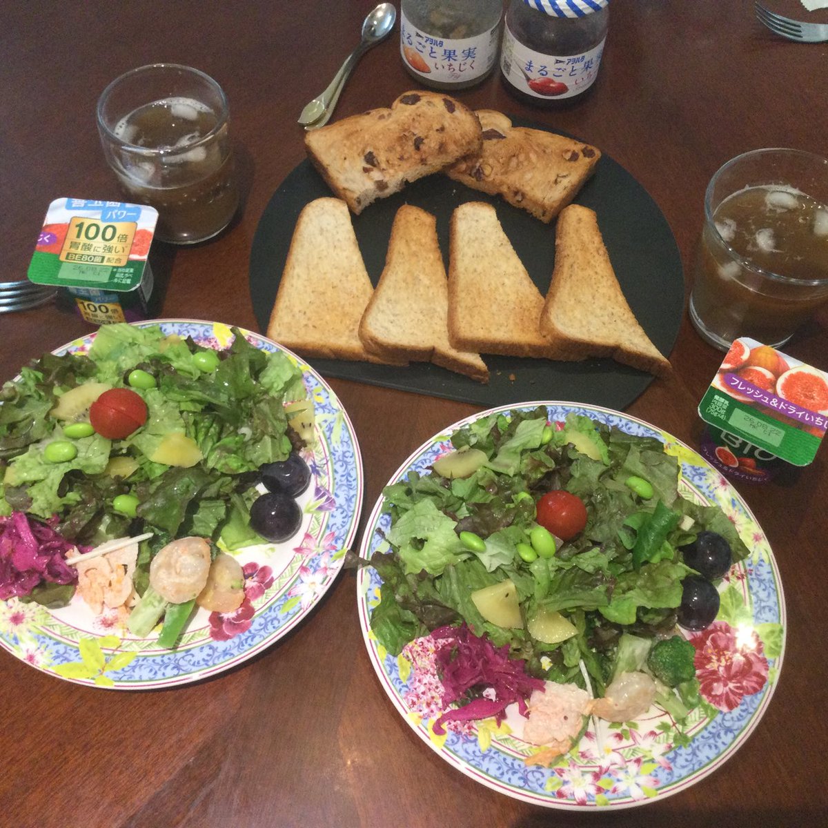 ritaguchi's tweet photo. 次女が帰省したので、一期一膳も気合いが入ります。 https://t.co/iYVA033GP2