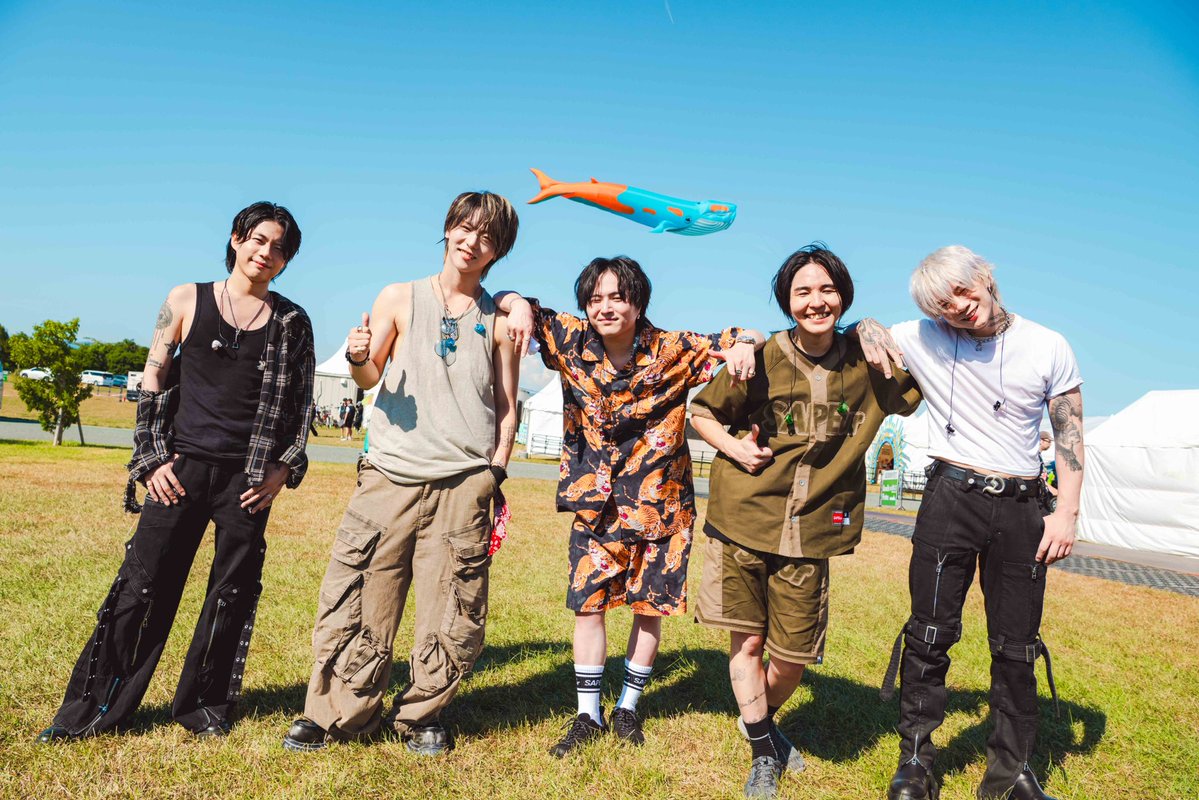 kaitiono's tweet photo. WILD BUNCH FEST.2026
ありがとうございました！！

かなりの暑さでしたがみんな見に来てくれてありがとうございます！！
暑さも吹き飛んだぜ(嘘)

P.S.
陽を浴びつづけたギターの弦は火傷しそうなくらい熱くなる https://t.co/58EnxuQz17