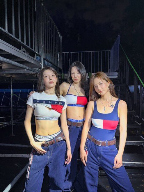 infodrakor_id's tweet photo. mamah mamah HyoRiSoo on fire 🔥

CIYEEE DEBUT https://t.co/AF3HN84l0W