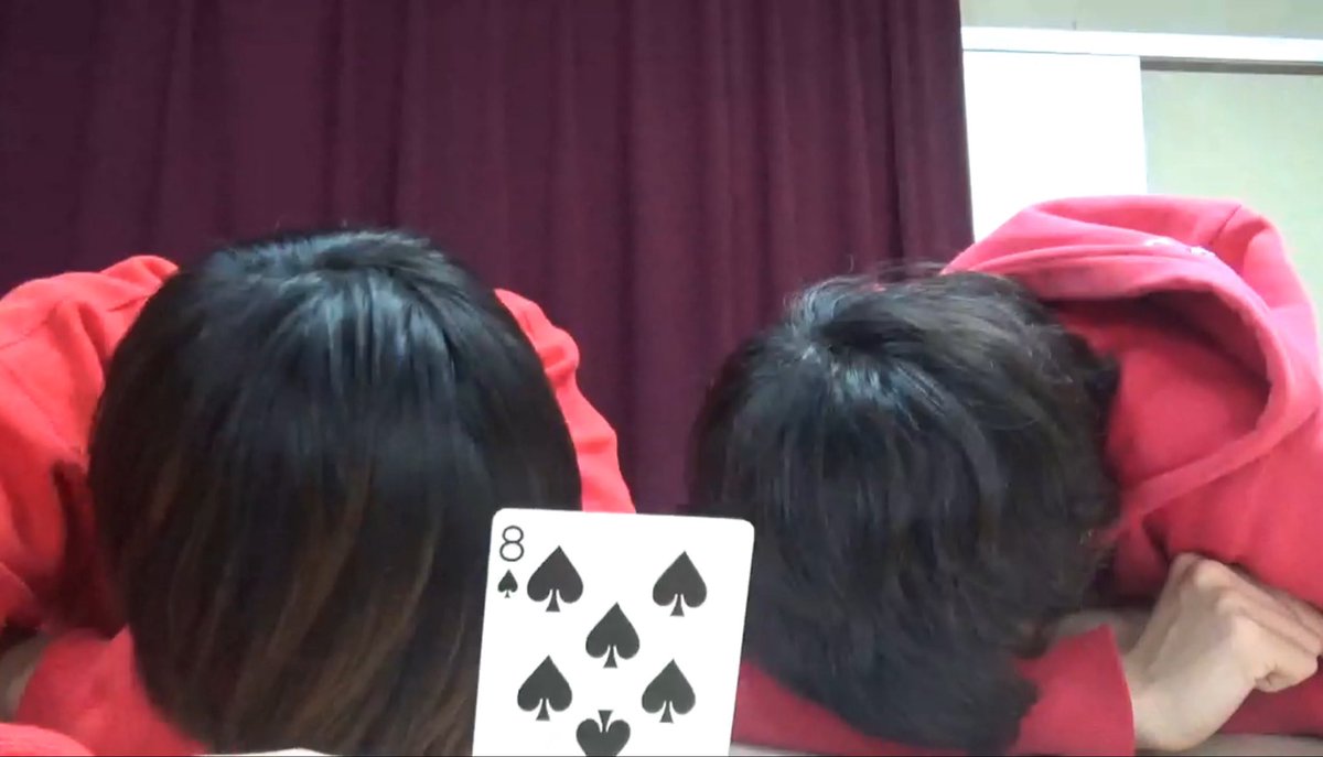 ___com0305___'s tweet photo. やばい久々にペア人気投票見てメンシプも見たら伝説コンビ熱が沸々と､､､､
懐古したくなってトランプの動画見たけど同じ赤い服で双子みたいで可愛いわ〜❤️
愛おしい〜だいすき〜 https://t.co/vXR2V1LhBg