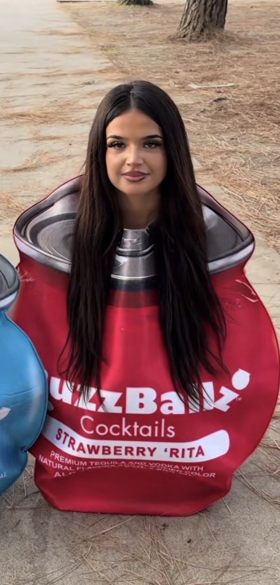lustiee's tweet photo. Buzz ball girl leaks lmk #buzzball #latina #francesca #leaks #bbc  #cheap https://t.co/36GyFKedJp
