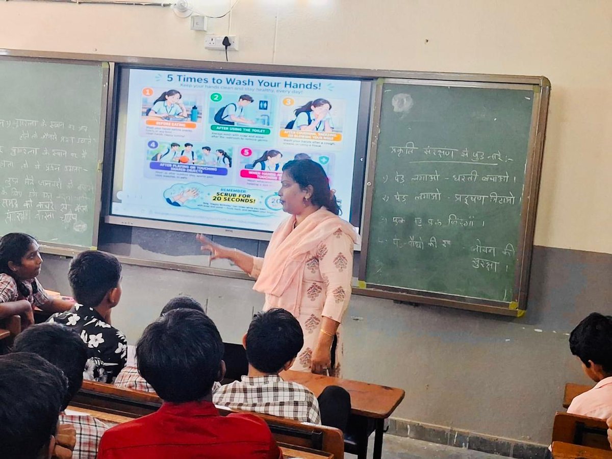 MSUGHMC_HYD's tweet photo. 🏫🦟 School Awareness Campaign on Seasonal Diseases @ Govt. Boys High School, Himayatnagar
Healthy Schools • Informed Children • Safer Communities 🌿
# @NCDCMoHFW @idsp_csu @CommissionrGHMC @Collector_HYD @ZC_RAJNGR @ZcGolconda @ZC_Shamshabad @ZC_Khairatabad @ZC_Secunderabad https://t.co/4ENtbhF39d