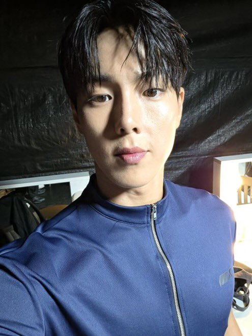 MONSTAXBASE's tweet photo. Shownu on Bubble #셔누 #SHOWNU https://t.co/vgW5UQiqqb