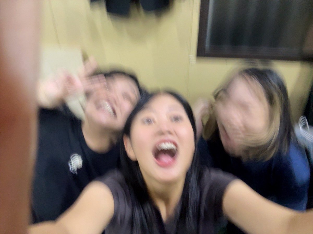 ayaka_mizuki530's tweet photo. 稽古おわりーーーーー！！

稽古場見学にお越しいただいた皆様もありがとうございました！！✨

劇場でどう完成するのか！！
私自身わくわくが止まりませんが、ぜひ皆さんもわくわくして劇場にお越しください！！🍶💖

まだご予約もまってるよ🫣

📸さえちゃんときりをさん🤯

 #もろみの息吹 https://t.co/ilHaM57nMc