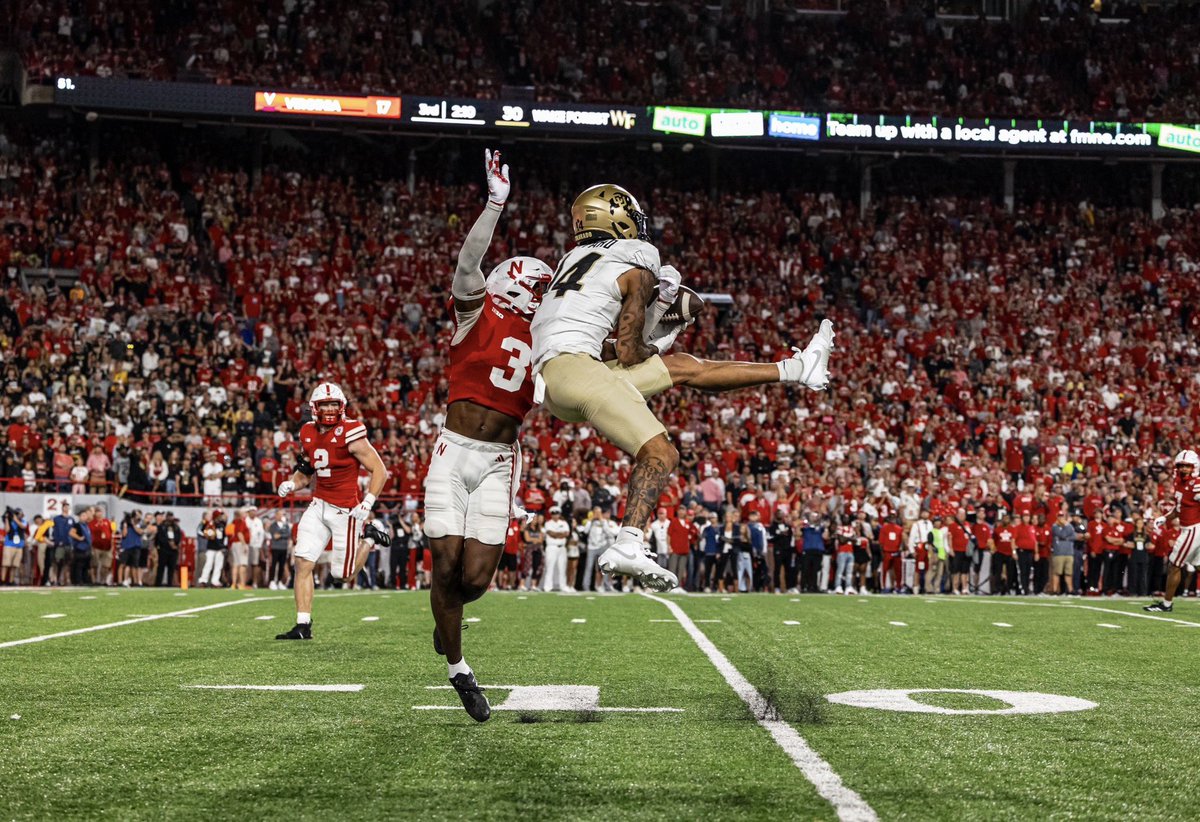 lzmunsterteiger's tweet photo. One of my favorite photos I’ve ever taken of pure athleticism. Will Sheppard has always been impressive! @willshep20 #ProBuffs https://t.co/NlhoBcl6tP