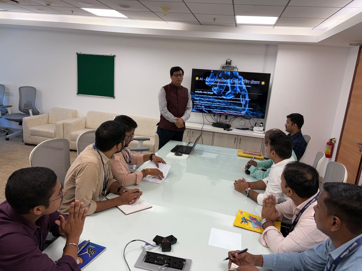 jayantdeshm's tweet photo. Privileged to conduct a special AI Training Program for officers and staff of the CM Office, Govt of Maharashtra.

The session focused on practical AI for Governance, with live use cases covering Prompt Engineering, Data Analysis, Automation and Data-Driven Decision Making. https://t.co/axvqpDWLir