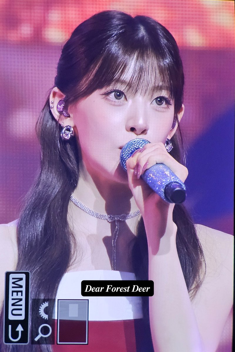 Dear_ForestDeer's tweet photo. 260822 STAY CLOSER in SEOUL DAY1
#스테이씨 #세은 #STAYC #SEEUN https://t.co/ujfPKpz4iF