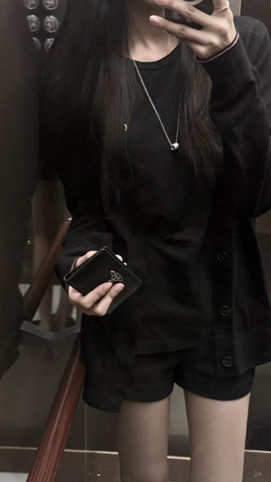 Wesleycordero14's tweet photo. 29살 아줌마한테는 아무도 좋아요 안 눌러주겠지☺️ https://t.co/2C0MkRAMVw