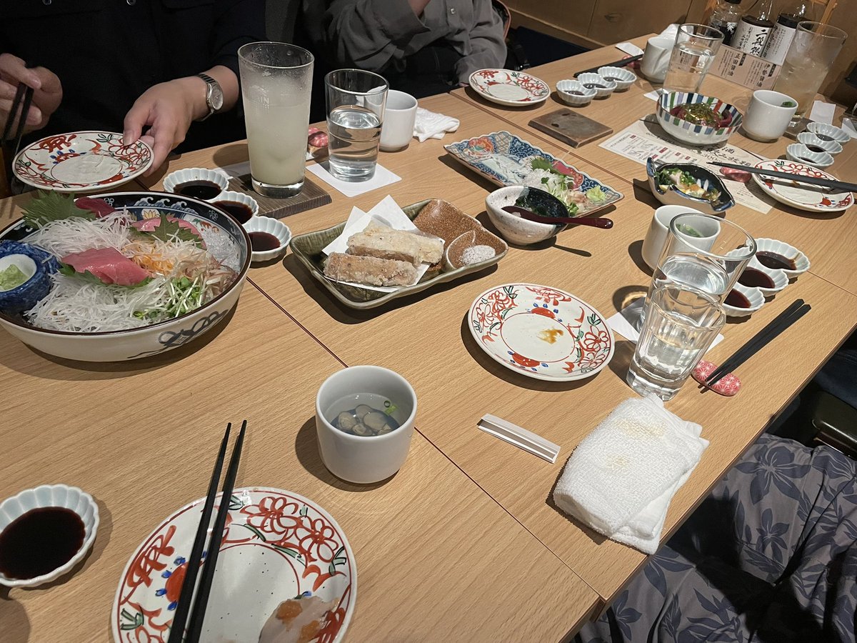Resurrection_K's tweet photo. 飲み会終わりべろんべろん過ぎて下りの階段でコケた
明日に記憶は残ってるのでしょうか https://t.co/vIblP8HtOH