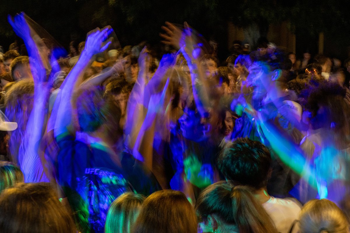 Mizzou's tweet photo. Midnight BBQ: The biggest and best block party at #Mizzou. https://t.co/U482pz0l1T