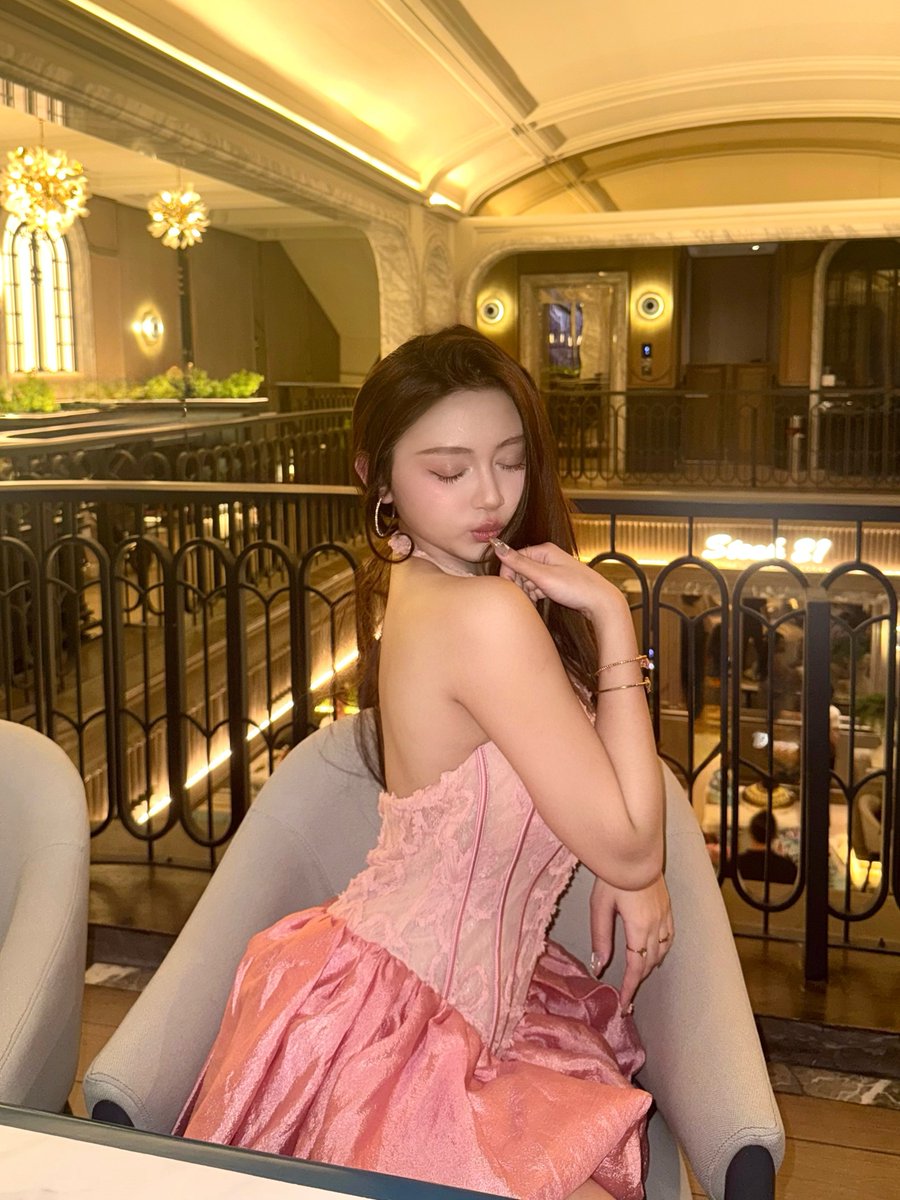 Enakanmu's tweet photo. Caithlyn Gwyneth https://t.co/DmfWmKdMPt