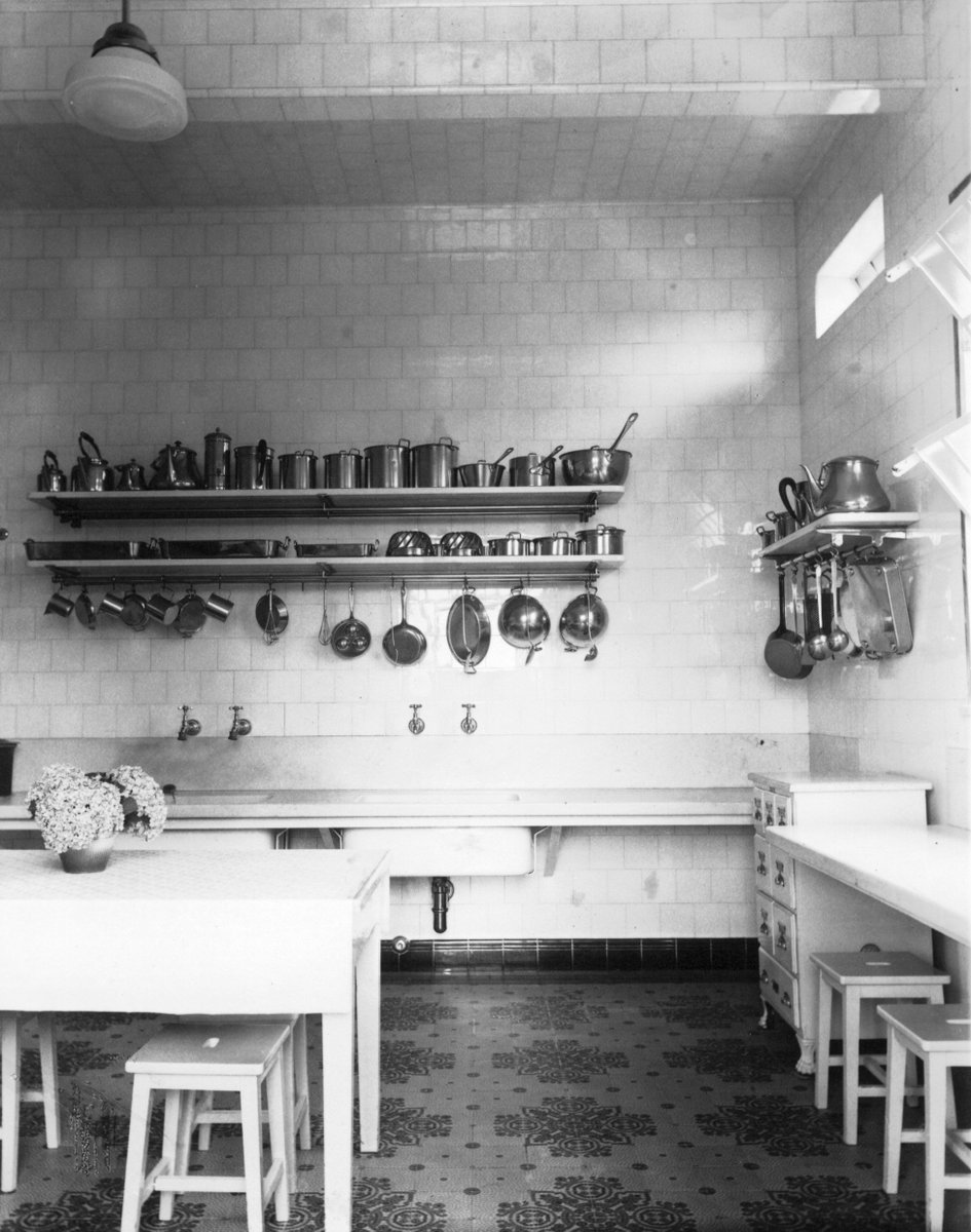 SaoPauloAntiga's tweet photo. Casa das Rosas em fotografias tiradas entre o fina dos anos 1930 e início dos anos 1940 https://t.co/BYL2Fa29VG
