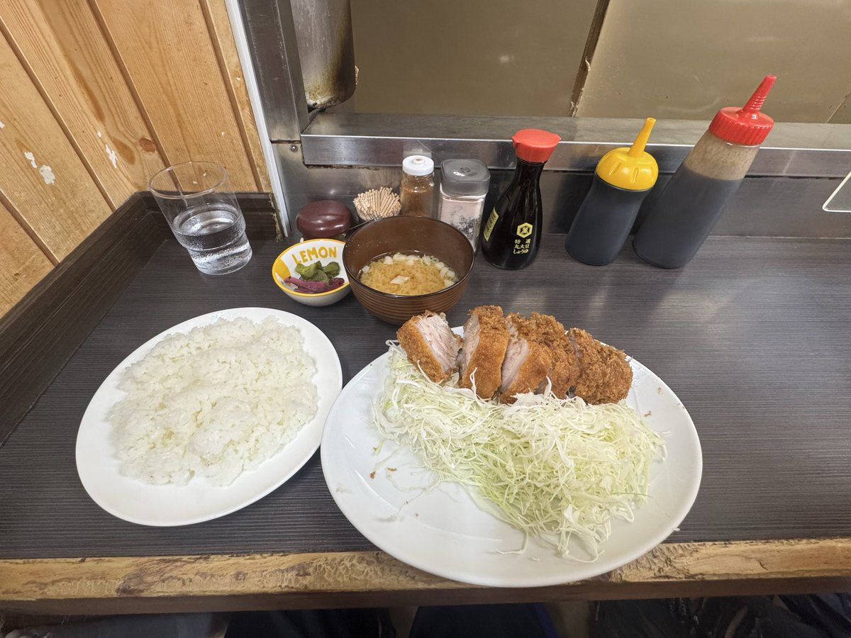 iou_404not's tweet photo. 上野　とんかつまんぷく

ご馳走様でした。
相変わらず写真のスキルはあがらず https://t.co/ACxipzrCGE