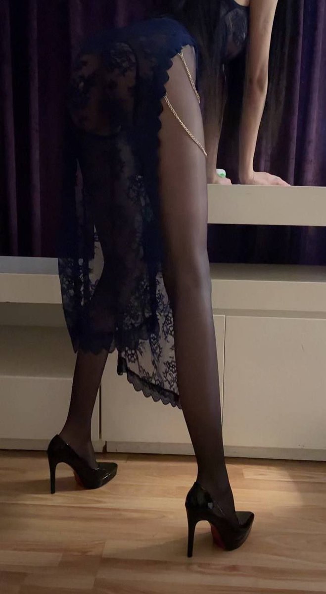 BJSexGod's tweet photo. 别人的女神，我的母狗 完整版🚪 https://t.co/VaBSEODa0U