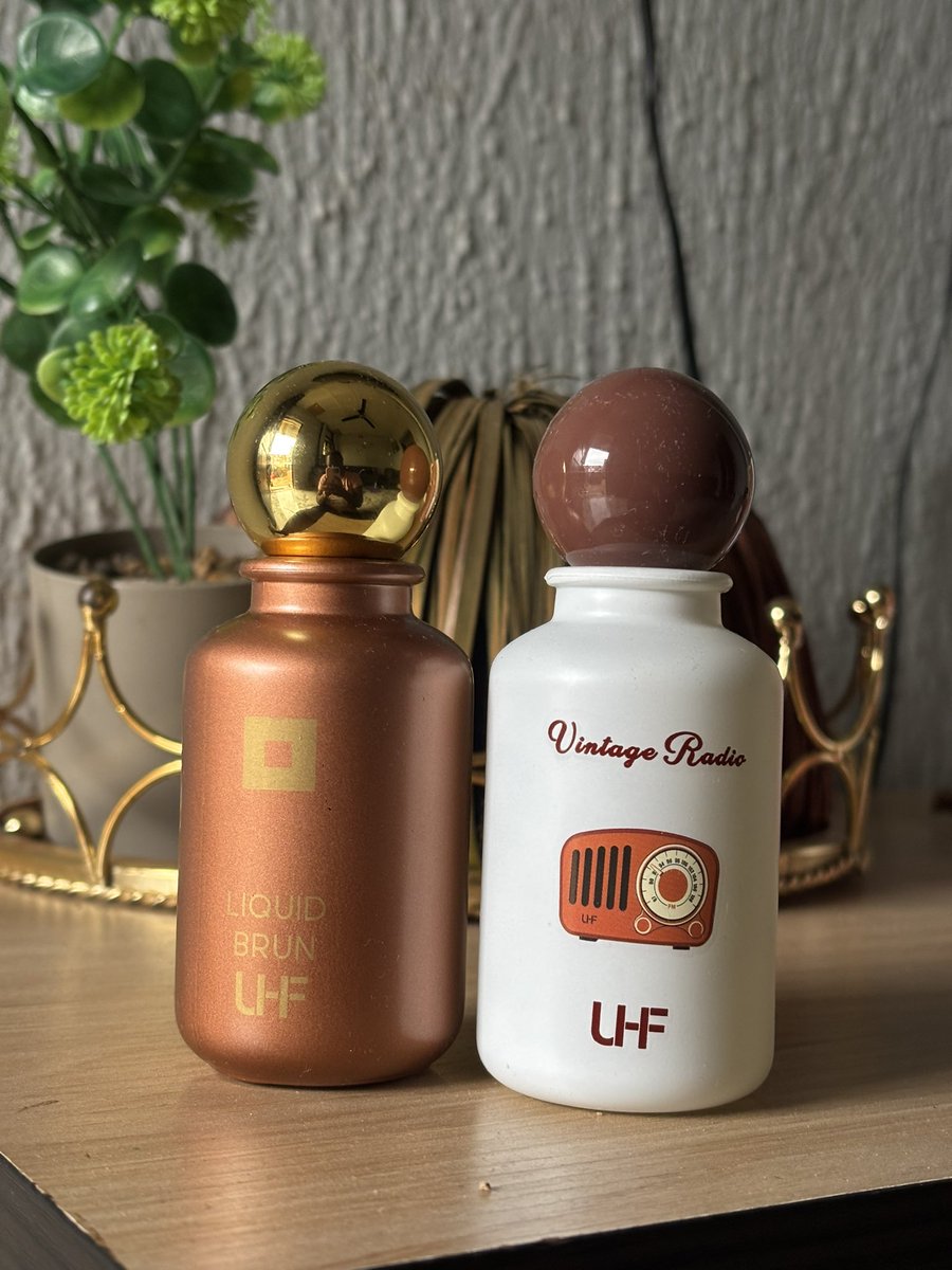 Siyaamarh's tweet photo. Liquid Brun 
Vintage Radio 

50ml🔥
10,000 each

Location Lugbe Abuja https://t.co/DjZcFWg3ep