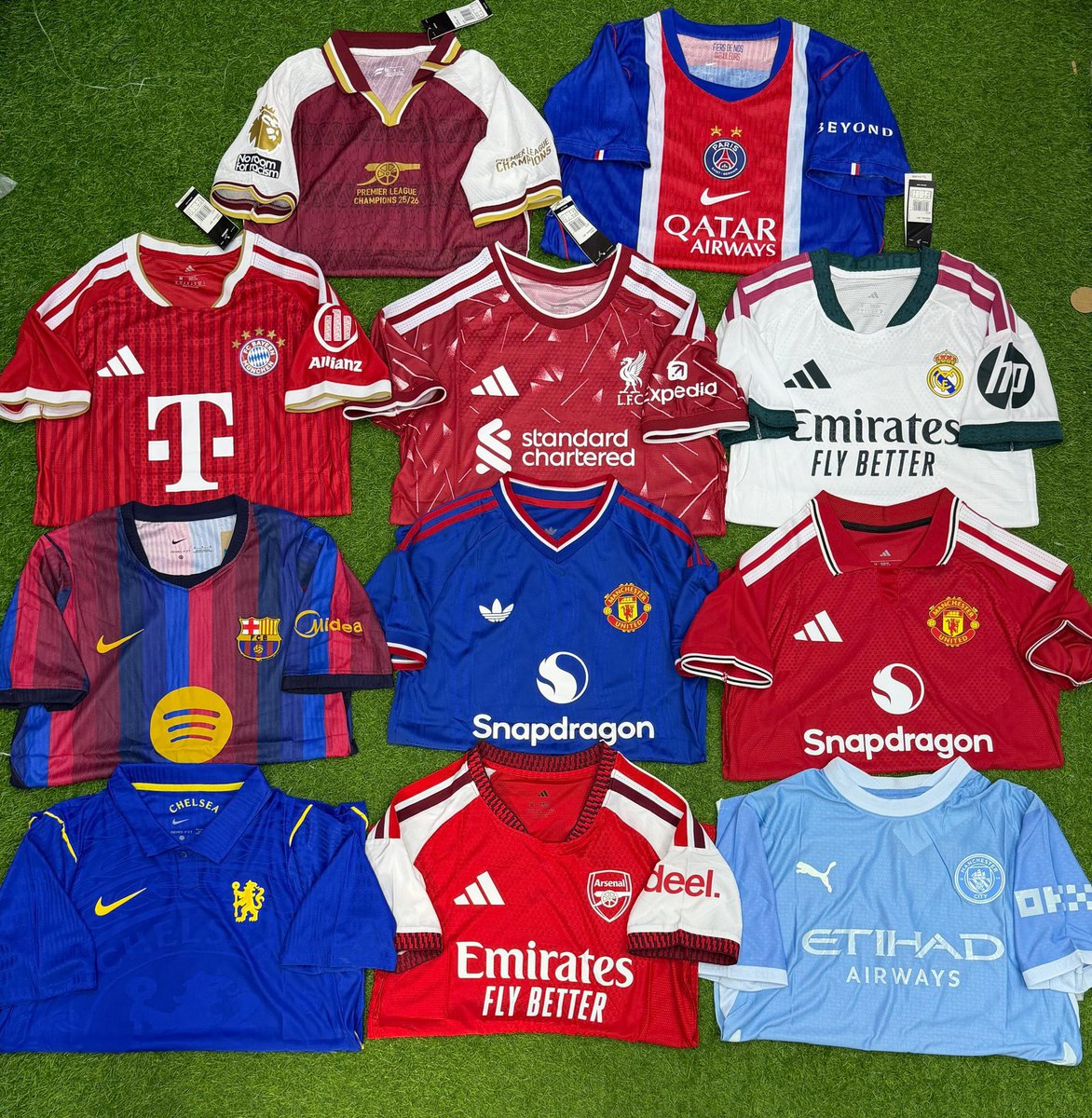 ab_gutii's tweet photo. + club jerseys 

Fans version: N15,00
Player version: N21,000 https://t.co/yE7D7sWYT3