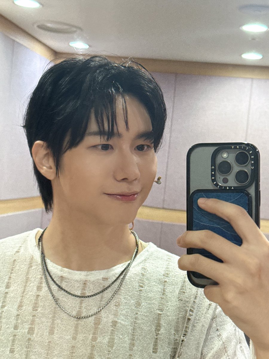 gyangseungsik's tweet photo. 오늘 공연도 끝!
밖에 무지개가 있더라구용😄😊 https://t.co/FZyK7QORvJ