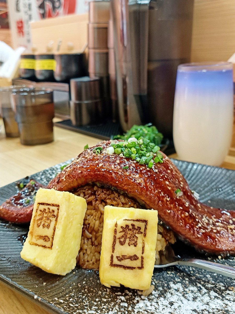 ILOVEDOD0's tweet photo. The neon sign glows soft warm red, the last bowl of ramen simmers on the wooden counter, steam curling slow in the quiet night—only the clink of a chopstick and a faint, satisfied sigh break the hush. https://t.co/ZK0BWgjJ9d