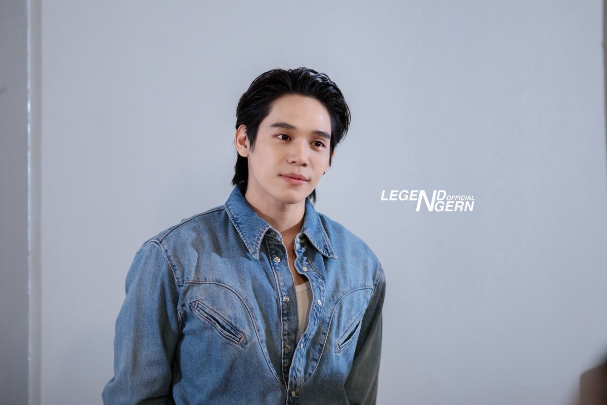Legendngernnn's tweet photo. HAPPY MOMENTS WITH NGERN
#ChapterxNgernanupart

ขอขอบคุณทาง @ChapterMarket26 มากๆเลยนะคะ ที่ชวนพี่เงิน และชาวทีมเงิน ไปร่วมทำกิจกรรมสนุกๆในวันนี้ รู้สึกอบอุ่นและมีความสุขมากๆเลยค่ะ ไว้มีโอกาส ชวนพี่เงินและพวกเราไปอีกนะคะ 

ขอบคุณพี่ๆ #ทีมเงิน และ #ชูก้า ทุกคนด้วยน๊า ทั้งที่อยู่หน้างานและส่งกำลังใจผ่านทางหน้าจอวันนี้เลย ทุกคนเก่งมากๆ หวังว่าจะได้รับความสุขกลับไปกันเยอะๆเลยนะคะ ไว้เจอกันใหม่พรุ่งนี้เด้อ กลับบ้านกันดีๆค้าบ

@legendngern Legendngern
#ngernnn #ทีมเงิน 🩶