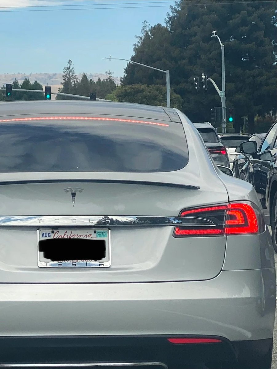RamSatnathan's tweet photo. With the Supercharger network getting bigger, range anxiety is becoming less of a concern. https://t.co/ggYaxqqXTc