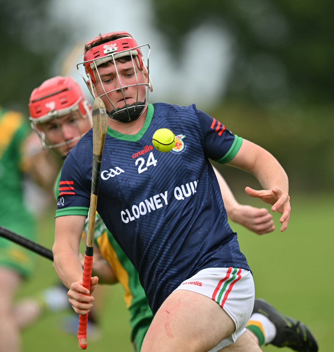 ClareEcho's tweet photo. Clooney/Quin claim quarter-final spot &amp; send Mills back into relegation battle https://t.co/00LXE5bvJE #ClareSHC #GAA | @HayesLissy https://t.co/OuRriYZ4YI