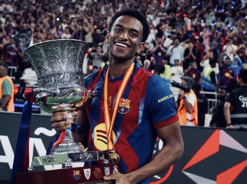 Messi__UTD's tweet photo. 🚨 BREAKING: 

⚠️ Alejandro Balde will not continue at Barça, he has decided to exit the club and informed Jorge Mendes who is now looking for a new club for him. This can be good for Manchester Inited who already made contact with his representative. [@jijantesfc] https://t.co/owB5BTGW2q