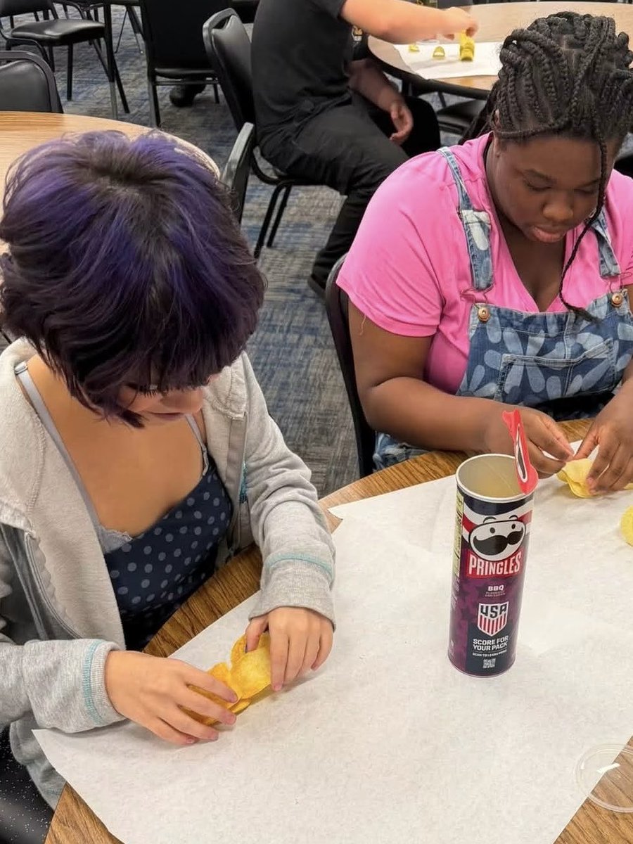 TempleISD's tweet photo. Students at Fred W. Edwards Academy who had perfect attendance last week earned the chance to participate in the exciting Pringles Challenge during Enrichment! 

We love celebrating students that make attendance a priority! Way to go! #TempleISDproud https://t.co/d23I8yDp6u