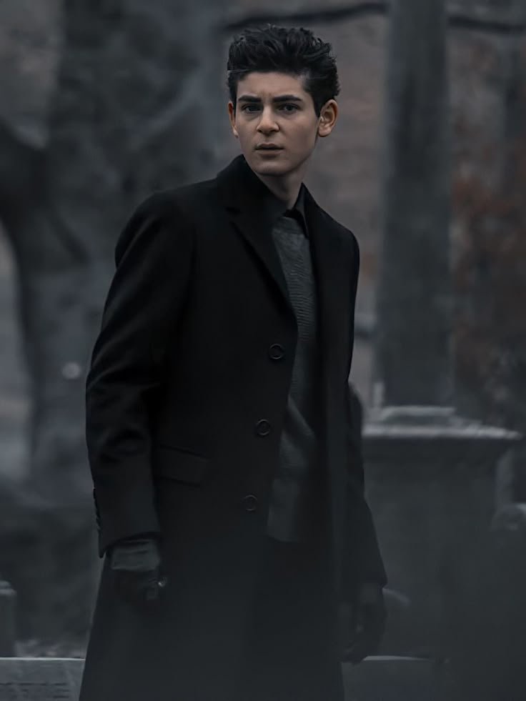 BatmanSagaBR's tweet photo. 🚨 APROVARIAM ?

David Mazouz (Bruce Wayne na série Gotham), disse que quer interpretar Damian Wayne no DCU de James Gunn.

"Eu adoraria ser um membro da família do Batman." 🦇 https://t.co/eVEQwtUvMx