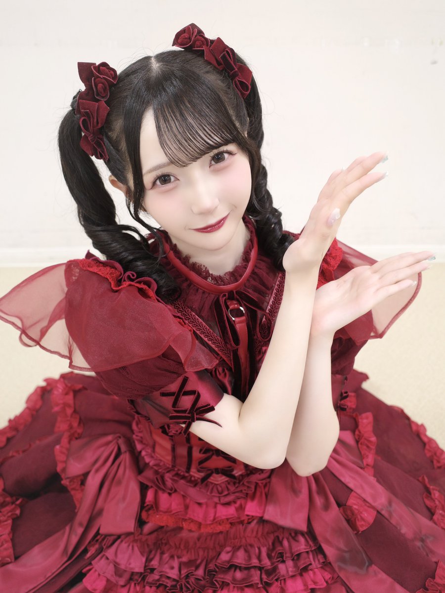 tanizaki_saya's tweet photo. #MUSICFAIR ありがとうございました🎤🎀

幼い頃から観ていた憧れの番組に
出演させていただけて光栄でした…！！♡

トークコーナーに夢のコラボレーションも💭
たくさんの実況ポストもうれしかったです♩

#愛くださいませ まだまだお届けしたいな🥀 https://t.co/BXQH88LYDU