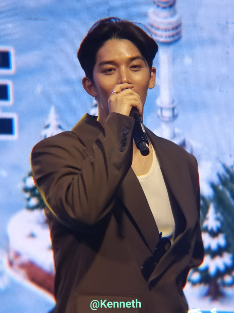 KennethChingu's tweet photo. The Handsome Bae Jin Young! 😍😍😍
@baejinyoung_bjy
#BaeJinYoung_KoreaTravelFiesta2026 #BAEJINYOUNG #배진영 #WannaOne #워너원 #KoreaTravelFiesta2026 #VisitKorea 💞💞 https://t.co/v9eIL1NWNF