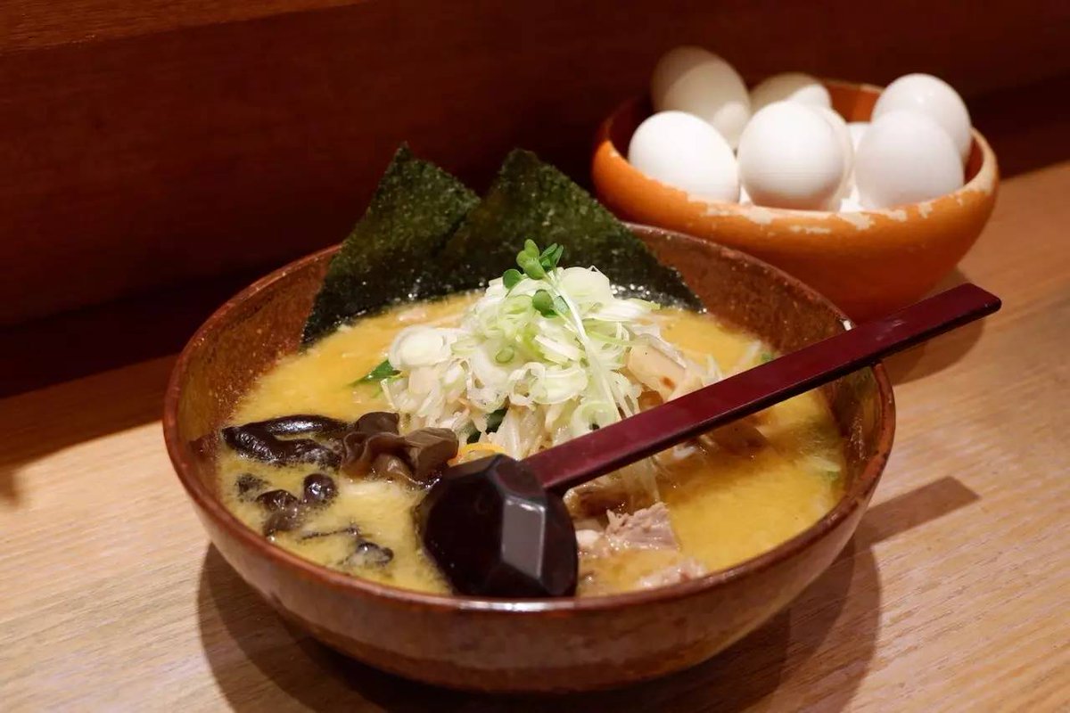 uso7EXmZgcologl's tweet photo. Just discovered the coziest hole-in-the-wall ramen spot in town! Rich tonkotsu broth, springy noodles, and perfectly marinated soft-boiled egg hit all the right spots. 10/10 would slurp again tonight https://t.co/FdVxEjOa0a