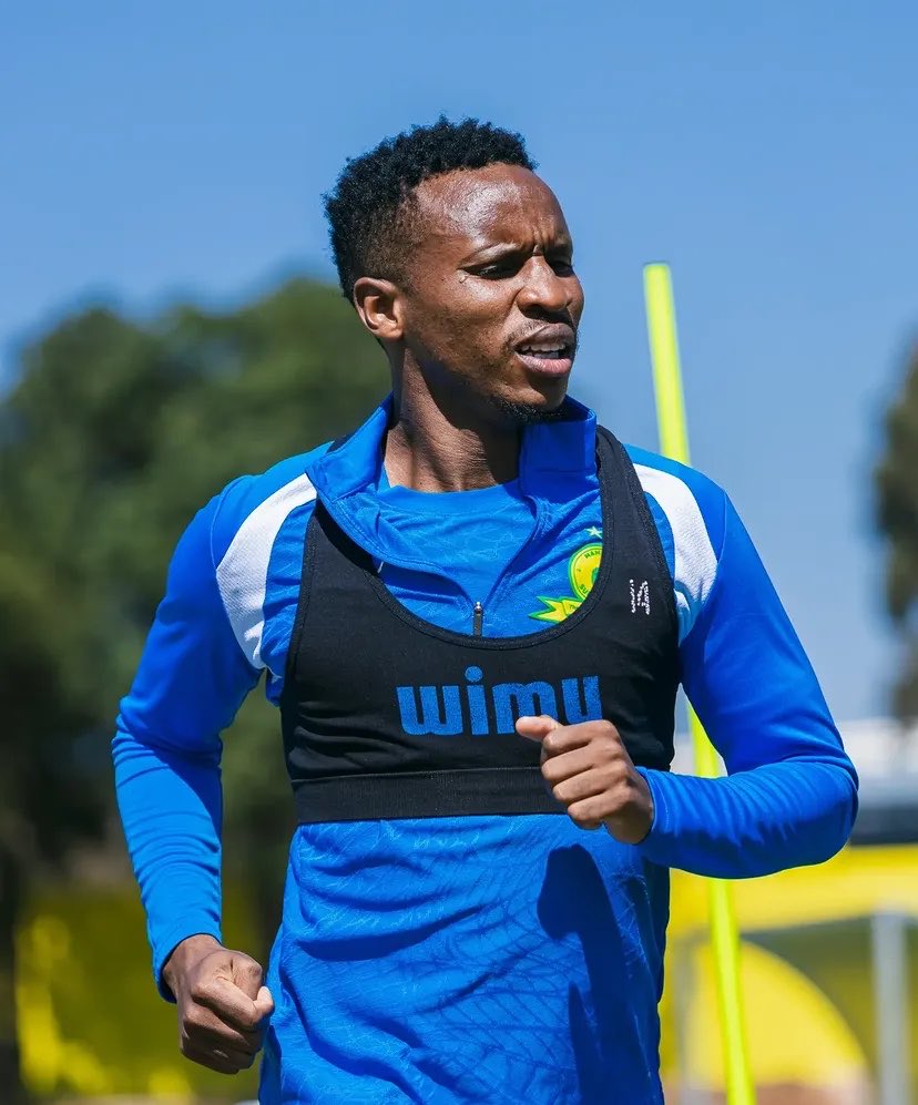 SundownsZone's tweet photo. A look inside training MD-1🟡🟡

 #Sundowns #WafaWafa #NeverstopRising #MTN8 https://t.co/zVqUnP8V02