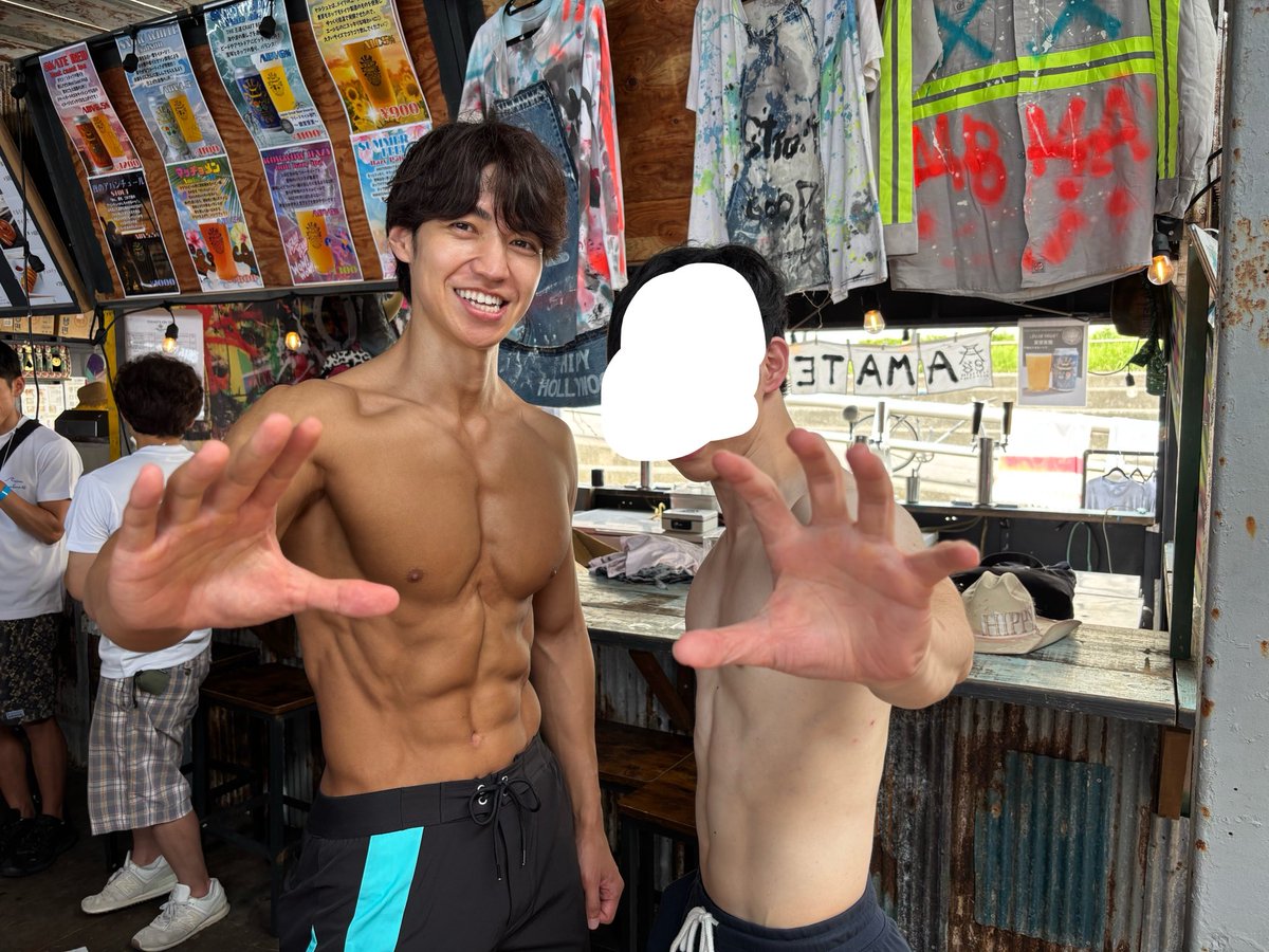 marimba_2718's tweet photo. 今年も参加しました、まめたま夏のダイエットフェス！

絞りは去年と比べたら甘いけど、ボリュームは段違いやからまめたまさんと坂田さんにめっちゃ褒められて嬉しかった☺️
まめたまさん達とアグニカの魂とパルマフィオキーナポーズ取れたので最高

@mametamacho 
@kouki33fitness https://t.co/7yI8DiOPUZ