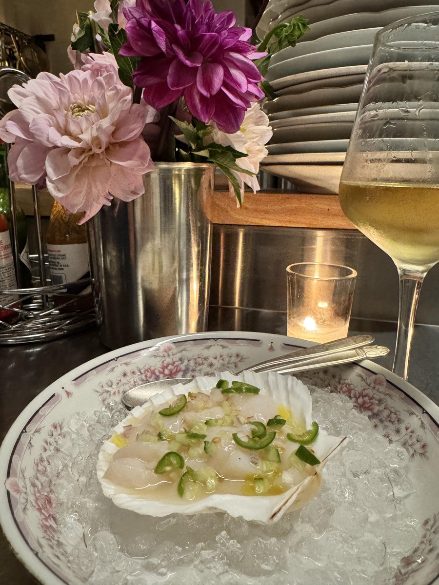 Velvet_Alpha's tweet photo. Finally, a restaurant in NJ that makes me shut up! 😂 https://t.co/hGm81anFQP