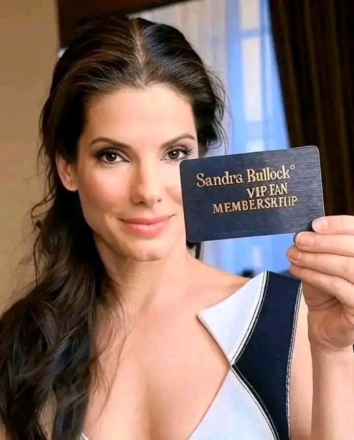 s01andrabullock's tweet photo. Hey darling my vip card is available now 😘❤️😍👌#sandrabullock https://t.co/XMTOl0hUvw