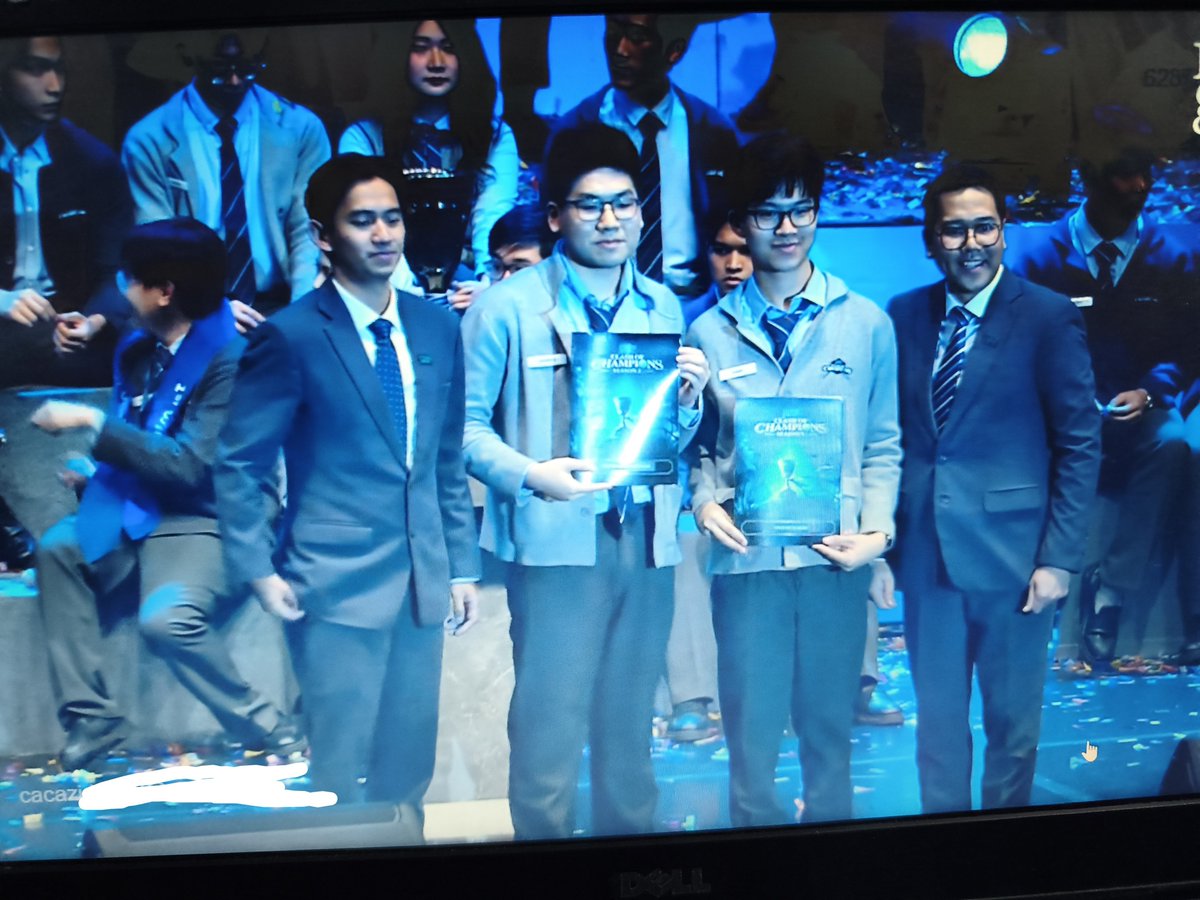 iniakucaaa's tweet photo. My golden boy top 5 Evan Nathanael... https://t.co/WfVy8EXWGZ
