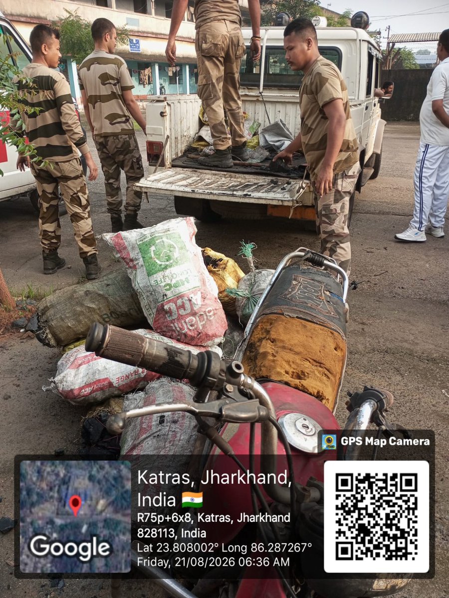 CISFEast's tweet photo. 🛡️ CISF BCCL Dhanbad conducted intensive operations against illegal mining, coal theft and illegal transportation, covering 21 locations and 152 coal-laden vehicles, with illegal coal recovered and necessary legal action initiated.
#CISF #BCCLDhanbad #MMDRAct @CISFHQrs https://t.co/FeYRn3ubYW