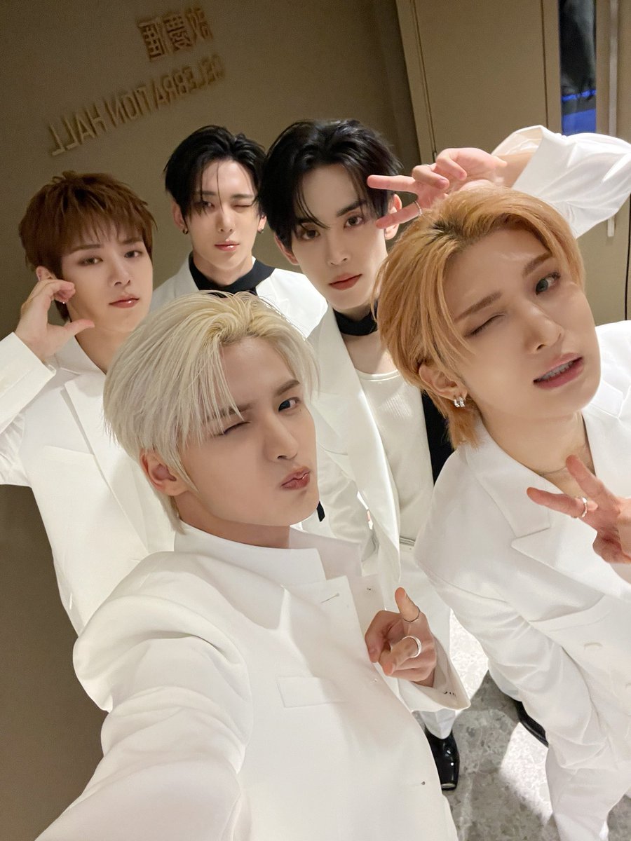 CUBE_NOWZ's tweet photo. [📸] 260822 @ 2026 TMElive International Music Awards  

#NOWZ #나우즈
#TIMA #TIMA2026 https://t.co/jH2mfAJpxE