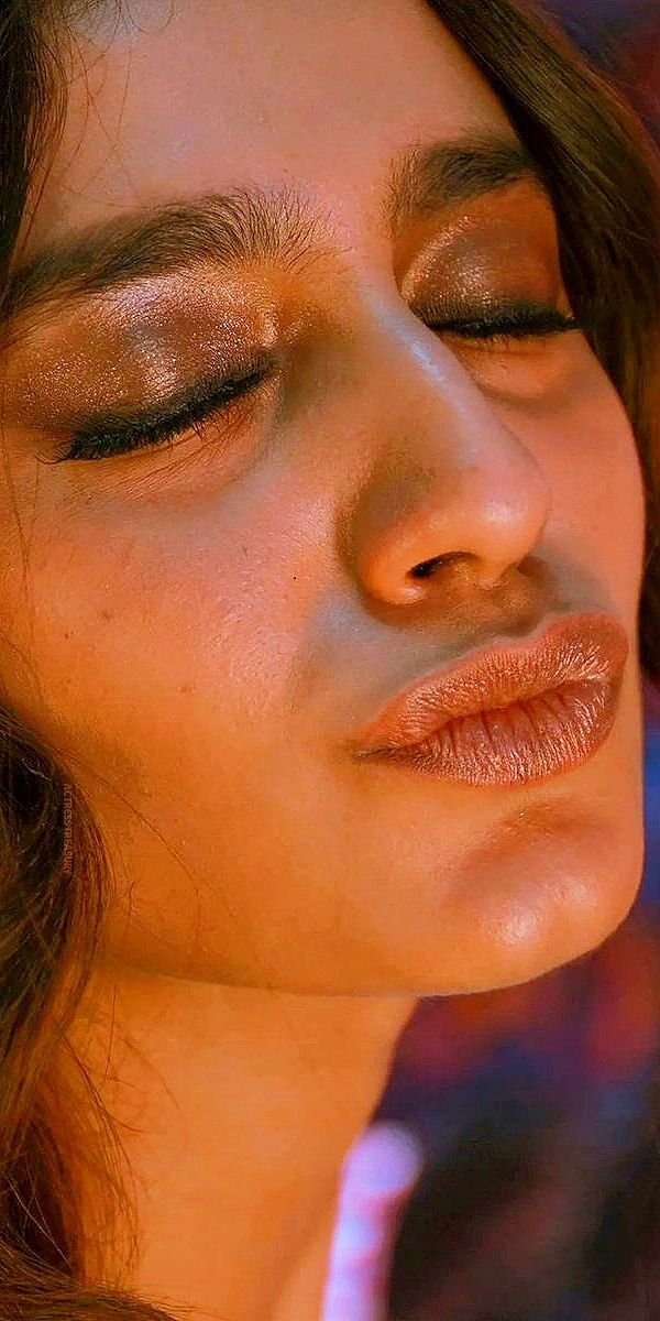 Sissy_Poojaa's tweet photo. When iam  licking my uncle's Sweaty Ass He Suddenly Farted on My Mouth Sissy me Hmm Uncle it's so good gimme more https://t.co/rWMuBq7S3D