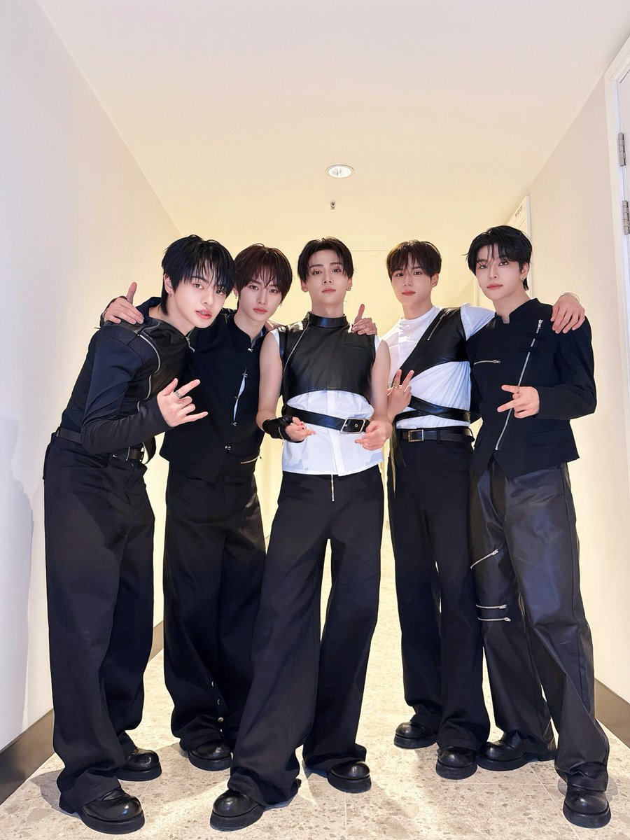 ALD1_official's tweet photo. 2026.08.22. 2026 TIMA 국제 음악 대상

The Hottest New International Group🏆

#ALPHADRIVEONE #ALD1 
#알파드라이브원 https://t.co/lXnCiKdiQh