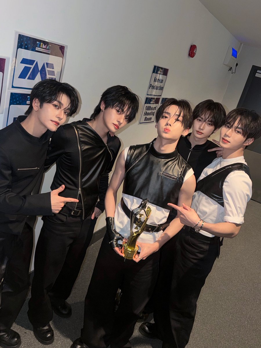 ALD1_official's tweet photo. 2026.08.22. 2026 TIMA 국제 음악 대상

The Hottest New International Group🏆

#ALPHADRIVEONE #ALD1 
#알파드라이브원 https://t.co/lXnCiKdiQh