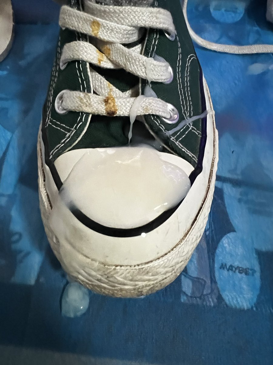 Luisx_ion's tweet photo. #conversefetish #converse #匡威控 #帆布鞋 #射鞋 https://t.co/QPPqi2hMuW