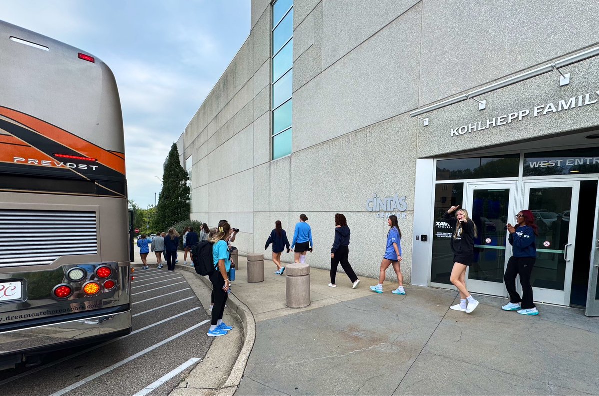 XUmktgguy's tweet photo. Heading off to the @AVCAVolleyball First Serve! #LetsGoX https://t.co/1fXkoPS3Ug
