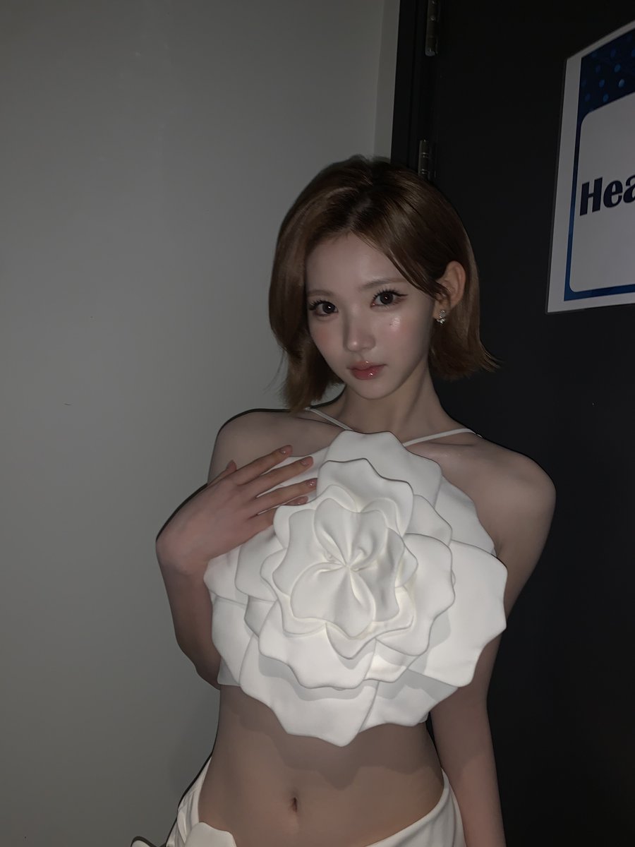nroooong's tweet photo. 와진심 나만보고싶어 https://t.co/cHDj7IA6Li