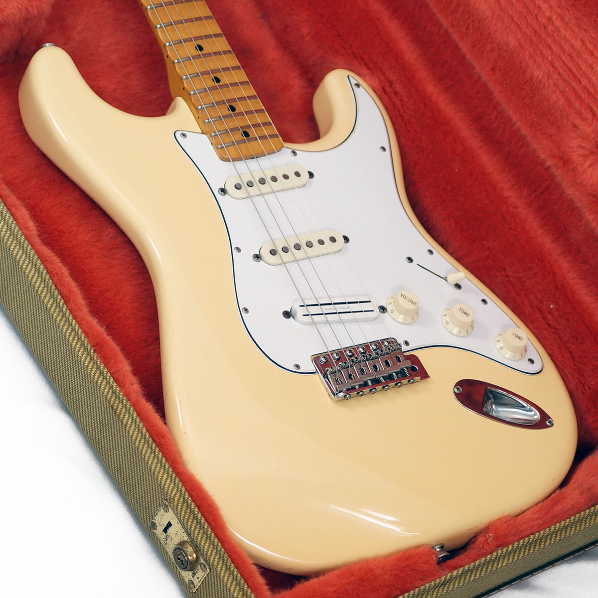 Fender Japan ST68-185YM Yngwieシグネチャー Sparkplug.tokyo on X: 